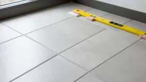 jak układać płytki 30x60 na podłodze